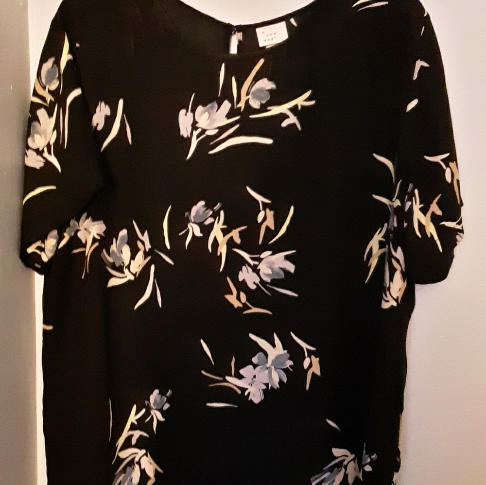 Woman casual dress shirt